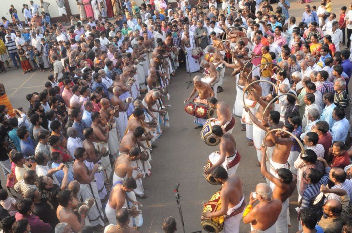 Panchavadyam