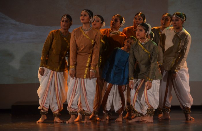 Sarvatra Nritya - Early man