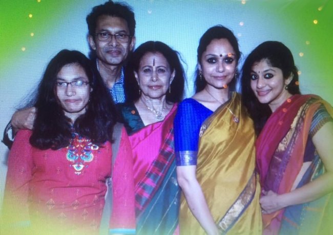 Sannidhi, Kamesh, Saroja, Rama and Dakshina