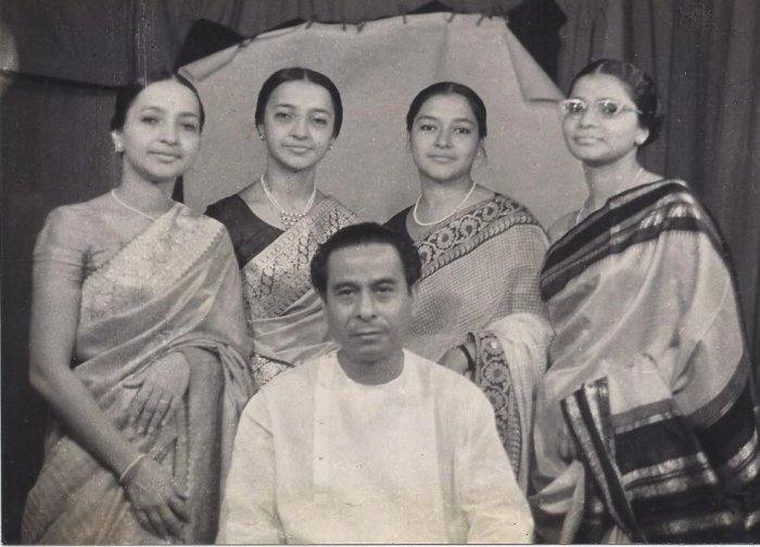 The Jhaveri sisters with Guru Bipin Singh