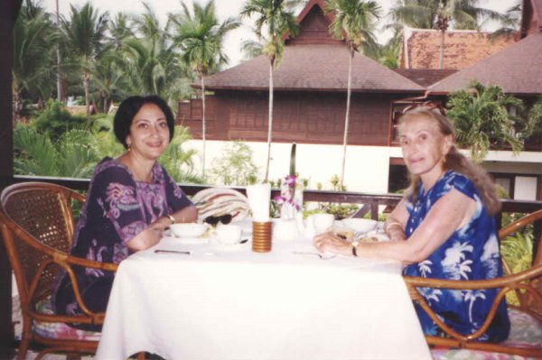 Sharon Lowen and Ethel Rose Lowen