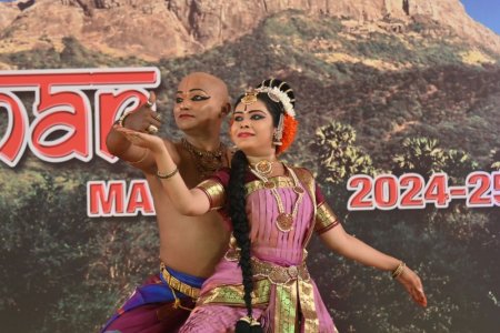 11th Girnar Festival of Music and Dance - Rishikesh Pohankar & Pooja Hirwade
