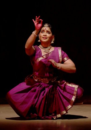Keerthana Ravi