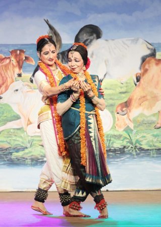Sahana Bharadwaj & Lata Surendra