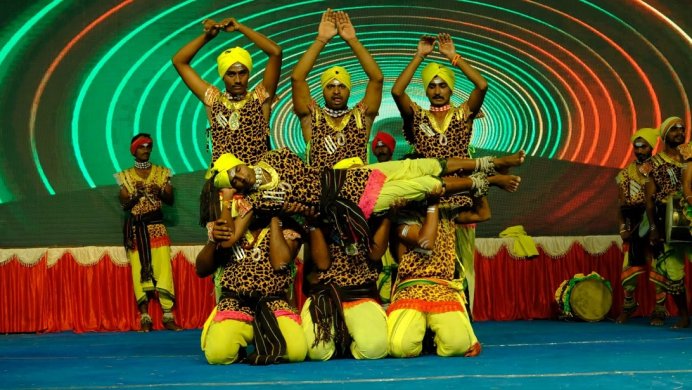 Oggu  Dolu  Vinyasam