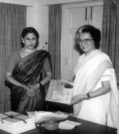Saroja Vaidyanathan with PM Indira Gandhi