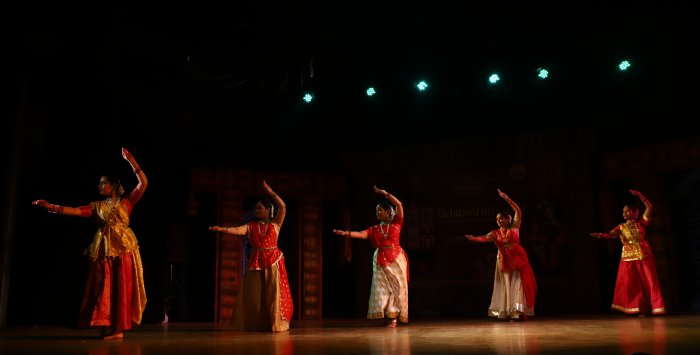 Swati Agarwal and group