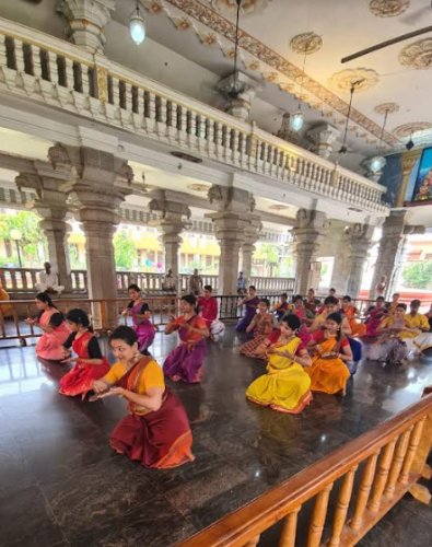 Bharatanatyam Karyashala by the Dhananjayans at Goa