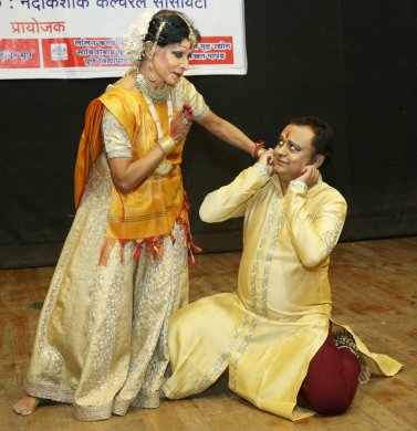 Dr. Shovana Narayan and Pt. Deepak Maharaj pose as Yashoda and Krishna