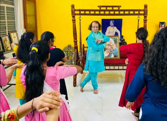Dr. Nandkishore Kapote teaches a traditional Thumri