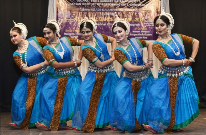 P Sudharani and group