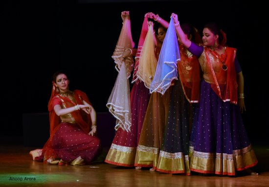 Nrtya Veerangana - Kathak ensemble