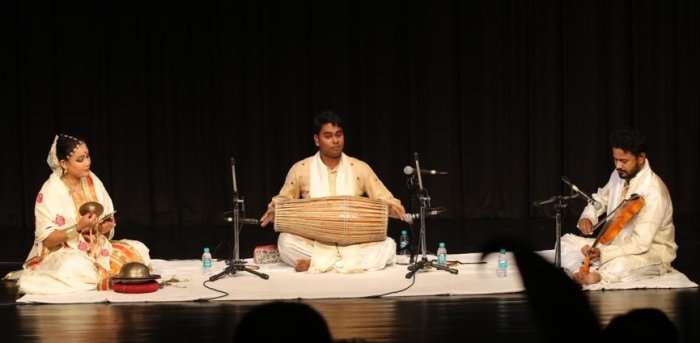 Khol Vadan by Arunabh Jyoti Malakar