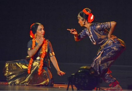 Lata Surendra and disciple