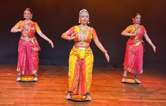 Yamini Reddy and group