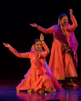 Ragini and Yashaswini Maharaj