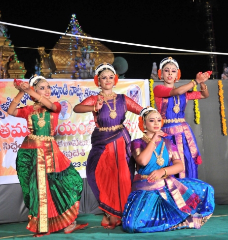 Kuchipudi recital