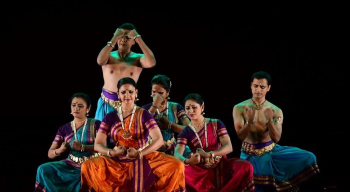 Vaibhav Arekar & group