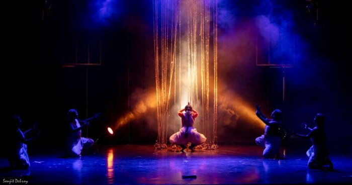 Jalsa Chandra Performing Troupe