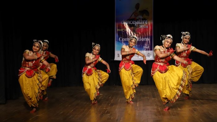 Dance Jathre 2024 - Senior group