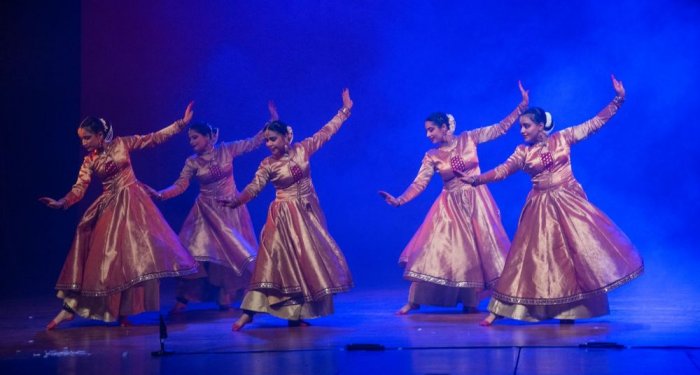 Pt. Krishna Mohan Maharaj's group