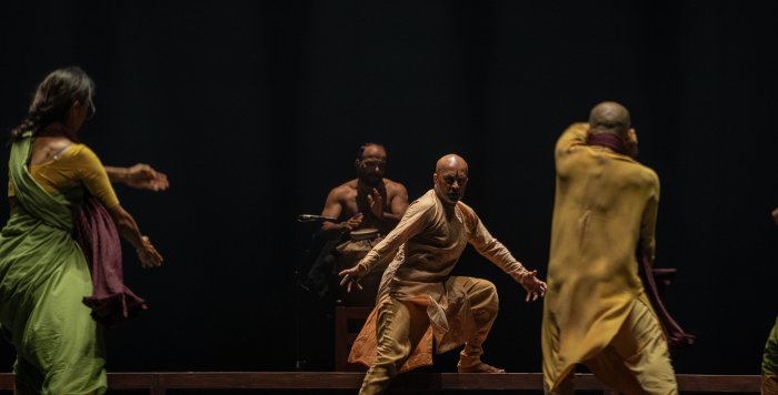 Gigenis: The Generation of the Earth