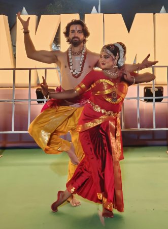 Prashant Kalia and Vishnupriya Marar in Ardhanareeshwara
