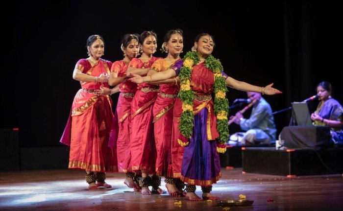 Maalyada - Andal's Sacred Garland