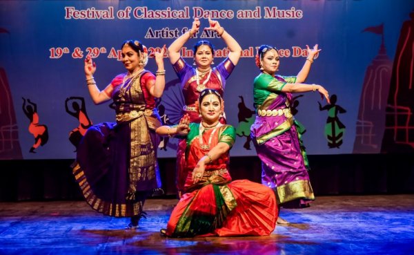 Shamal, Samidha, Manori & Vidya