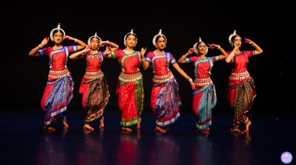 Erasing Borders - Aparupa Chatterjee's Odissi Dance Company