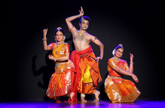 Kavya Kasinathan and Sneha Bhagwat